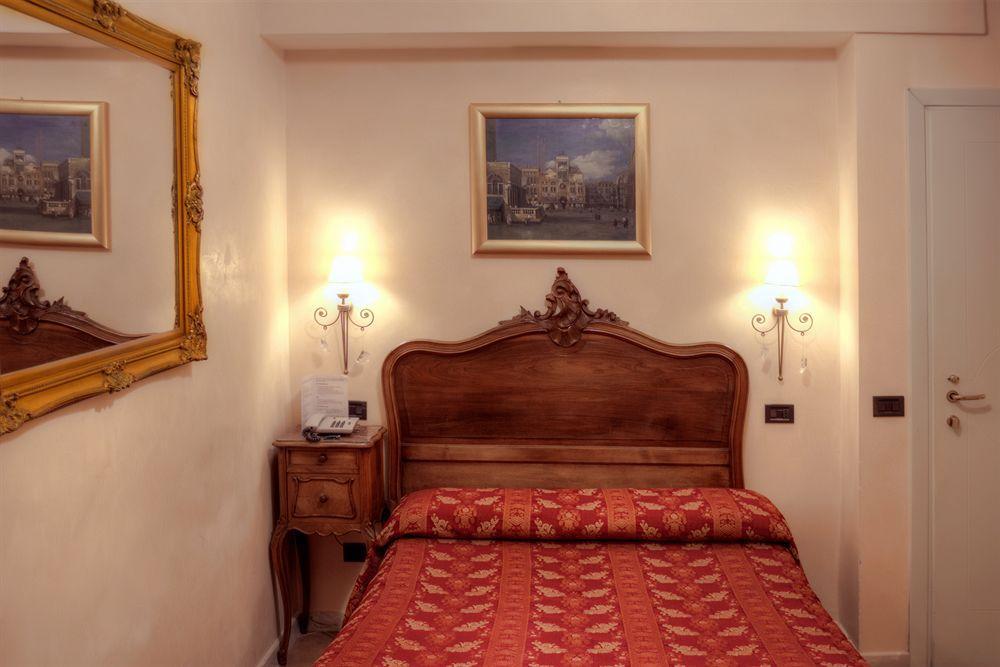 Hotel Caravaggio Ρώμη Εξωτερικό φωτογραφία